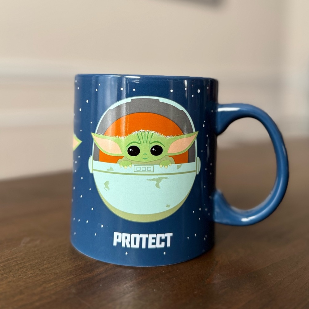 Star Wars Grogu Mandalorian 20 OZ Mug
